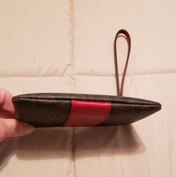 Coach Corner Zip Wristlet Signature Canvas Color Brown/1941 Red - Picture 12 of 12